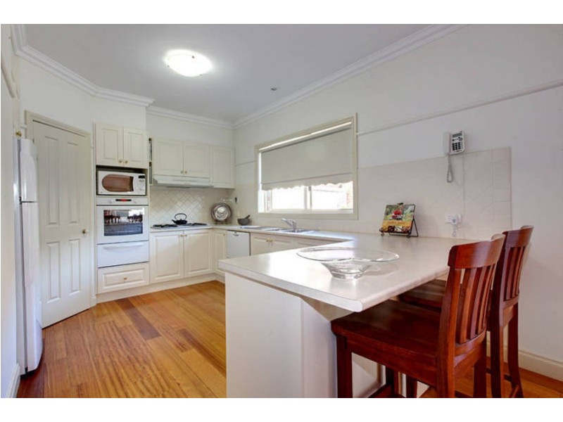 48 Jacaranda Drive, Taylors Hill VIC 3037