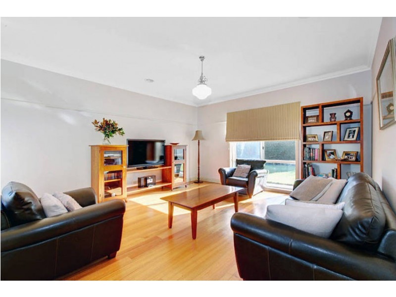 48 Jacaranda Drive, Taylors Hill VIC 3037