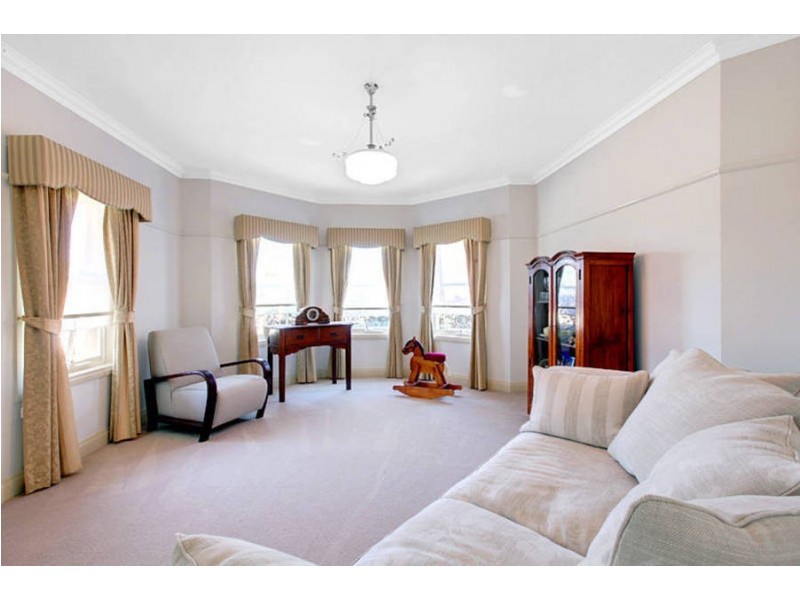 48 Jacaranda Drive, Taylors Hill VIC 3037