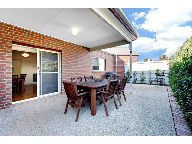 48 Jacaranda Drive, Taylors Hill VIC 3037