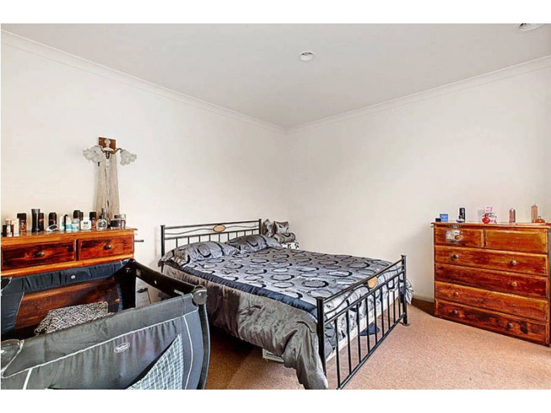 14 Sarkis Mews, Hillside VIC 3037