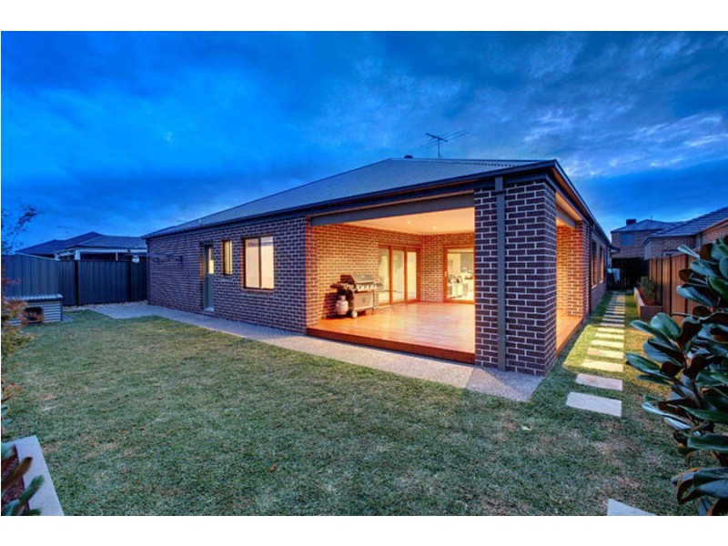 14 Kinetic Avenue, Hillside VIC 3037