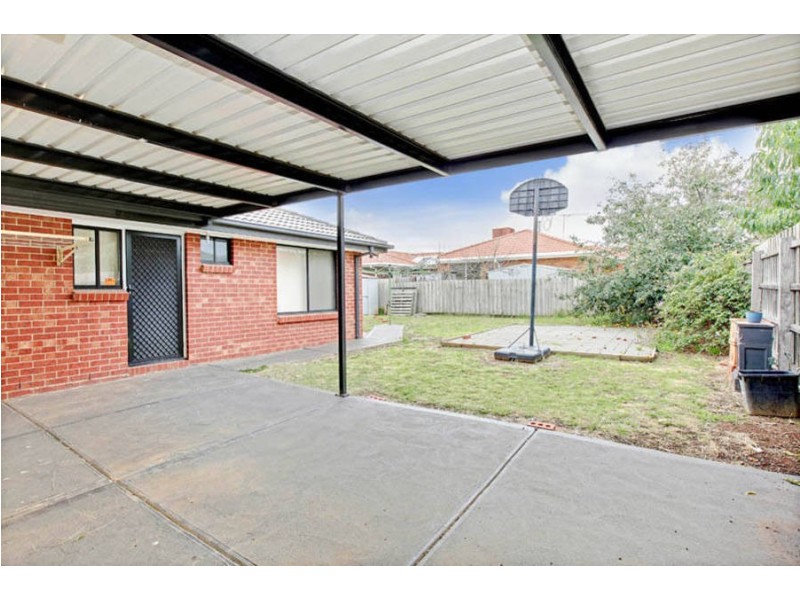 28 Kurrajong Road, Delahey VIC 3037