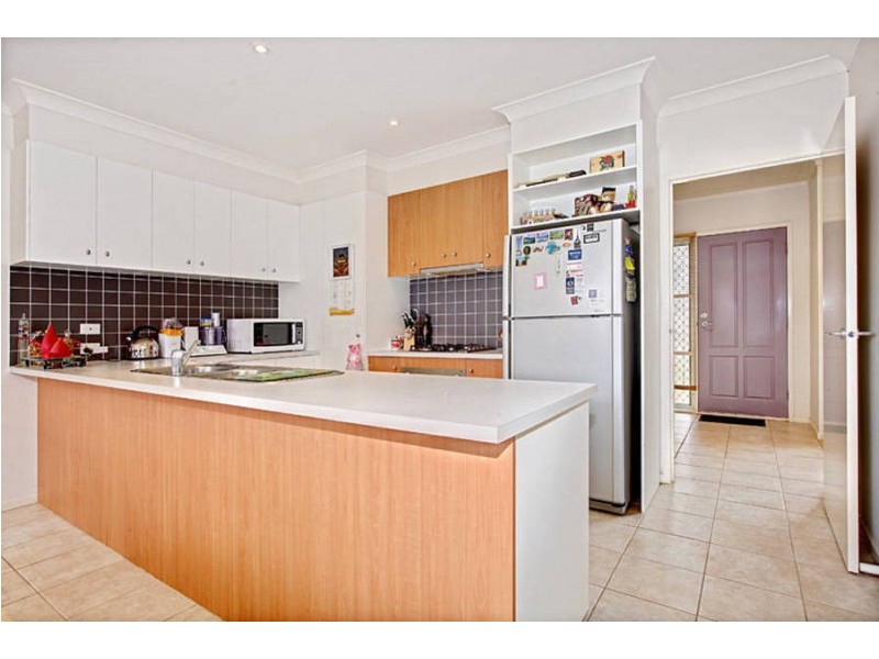 25D Wentworth Drive, Taylors Lakes VIC 3038