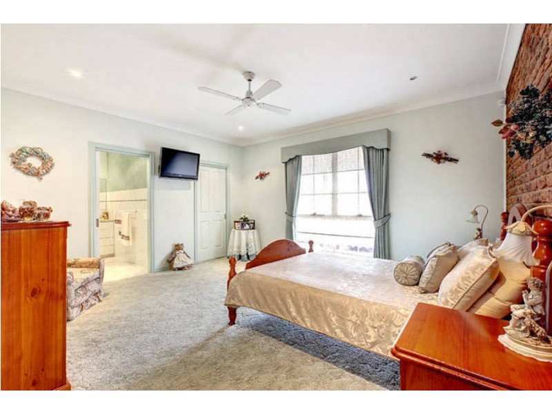 183-195 Westcott Parade, Rockbank VIC 3335