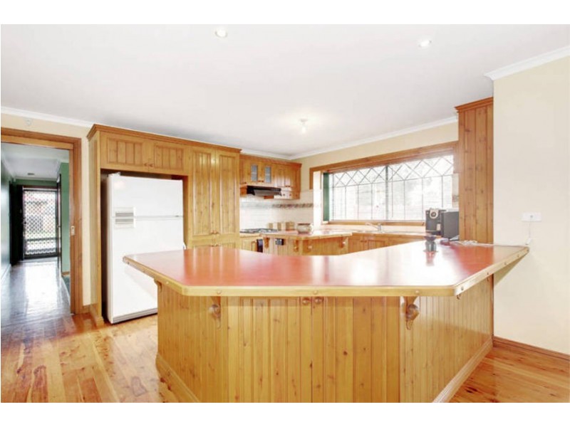 2 Nottingham Way, Sydenham VIC 3037