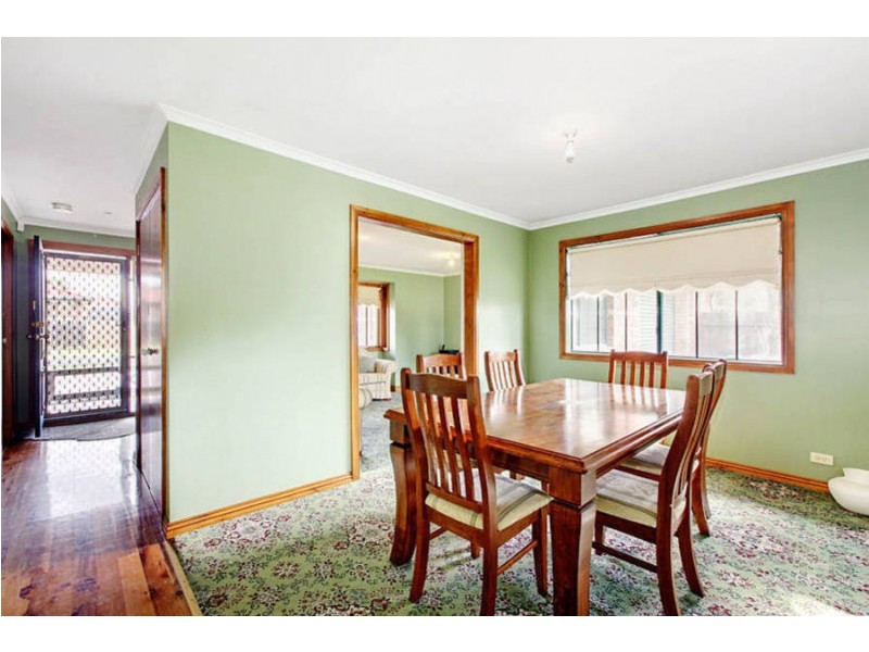 2 Nottingham Way, Sydenham VIC 3037