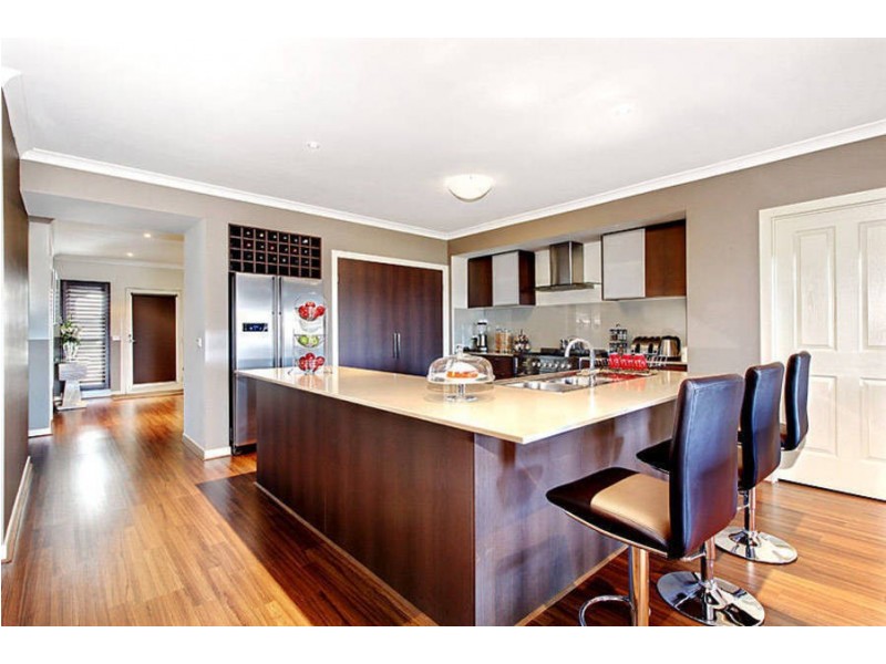 54 Double Bay Drive, Taylors Hill VIC 3037