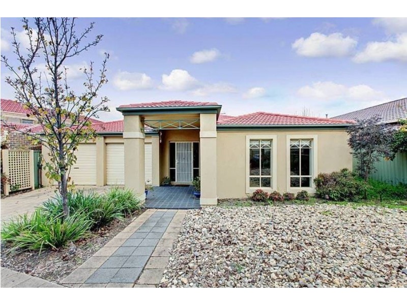 5 Saronvale Crescent, Hillside VIC 3037