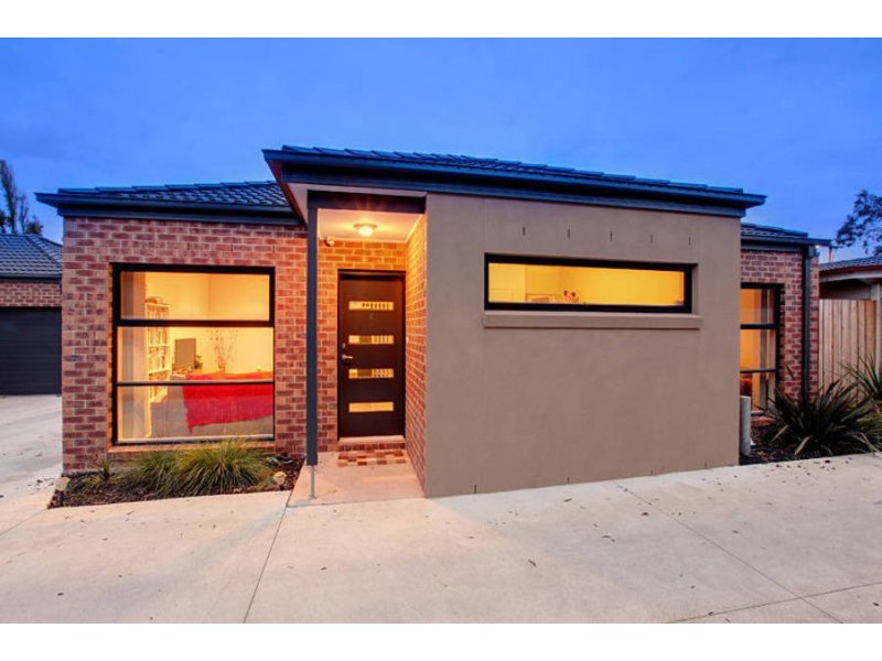 2/4 Montrose Court, Sydenham VIC 3037