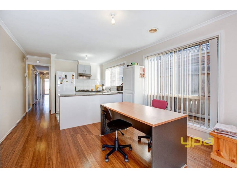 2/4 Lorraine Court, Hillside VIC 3037