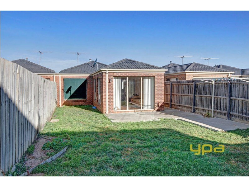 2/4 Lorraine Court, Hillside VIC 3037