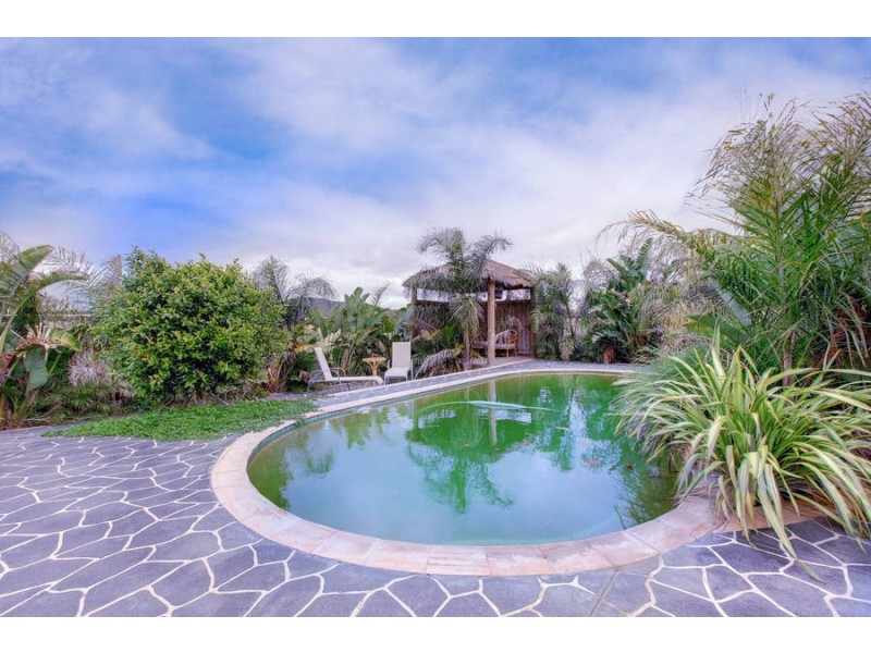 69 Landscape Drive, Hillside VIC 3037