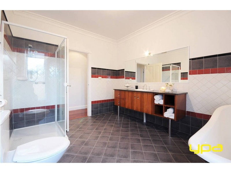 47 Cambridge Crescent, Taylors Lakes VIC 3038