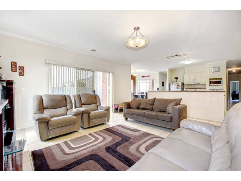 17  Collins Street, Taylors Hill VIC 3037