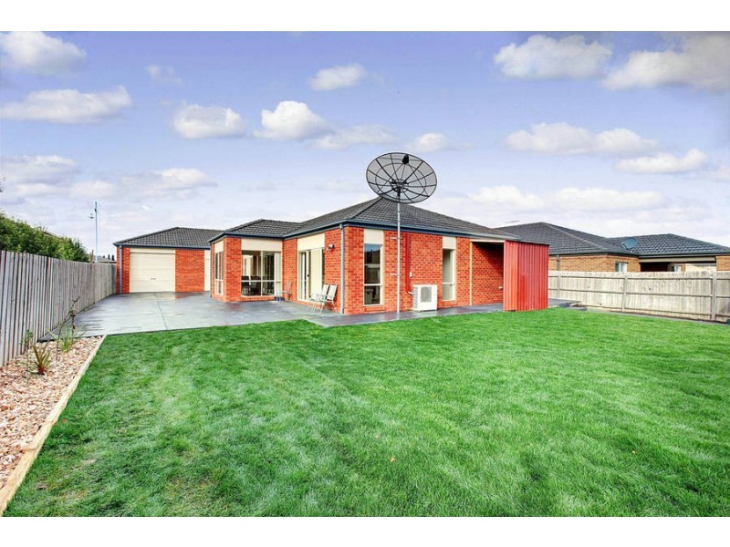 17  Collins Street, Taylors Hill VIC 3037