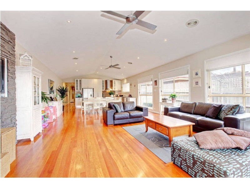 2/5 Padula Court, Hillside VIC 3037