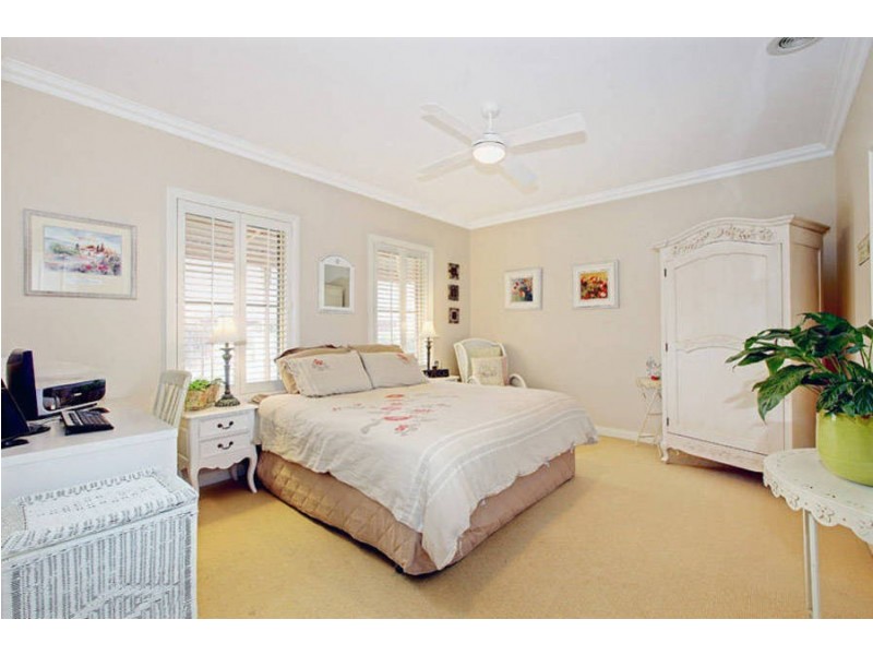 2/5 Padula Court, Hillside VIC 3037