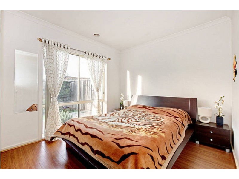 13 Sarkis Mews, Hillside VIC 3037