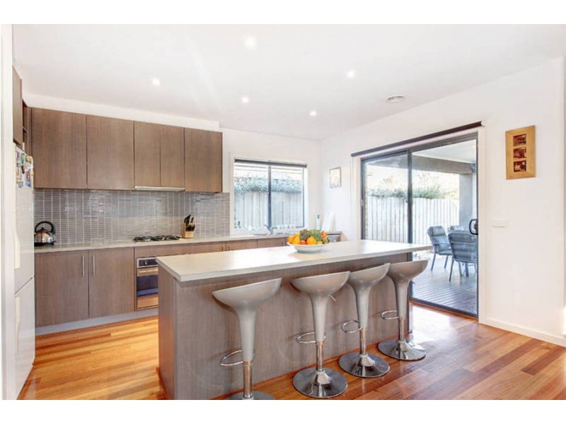 23 Lambert Court, Taylors Hill VIC 3037