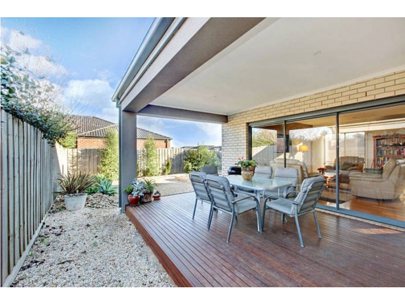 23 Lambert Court, Taylors Hill VIC 3037
