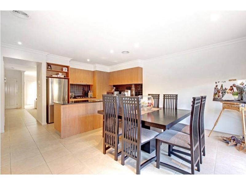 13 Wentworth Drive, Taylors Lakes VIC 3038