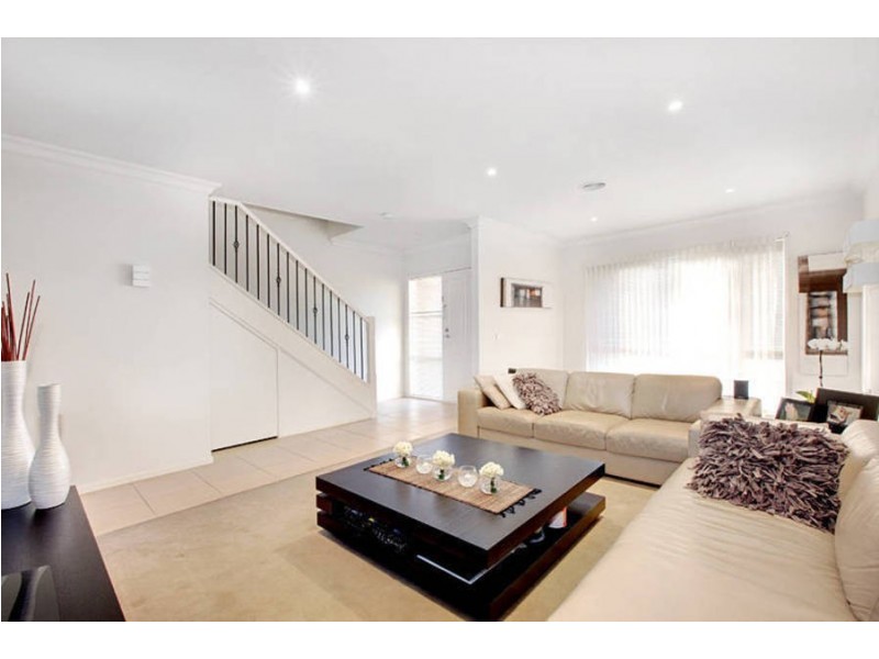 13 Wentworth Drive, Taylors Lakes VIC 3038