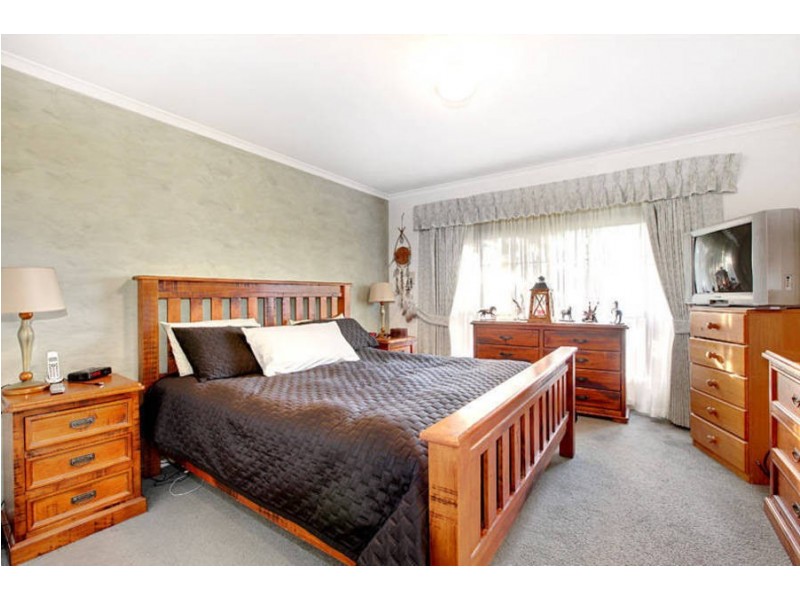 29 Aitken Drive, Delahey VIC 3037