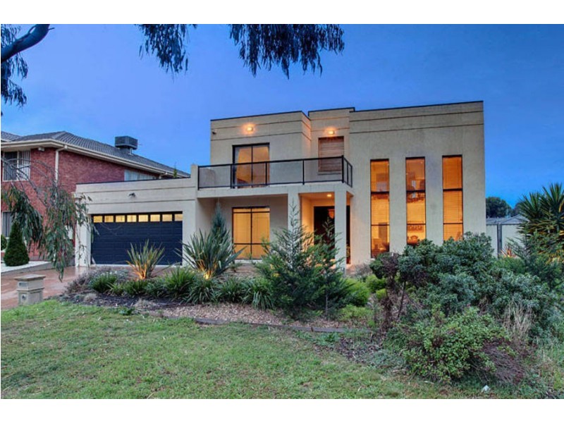 7 Silvan Walk, Taylors Hill VIC 3037