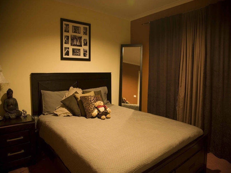 2/3 Manfred Avenue, St Albans VIC 3021