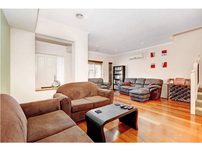 51 Amberlea Circuit, Taylors Hill VIC 3037