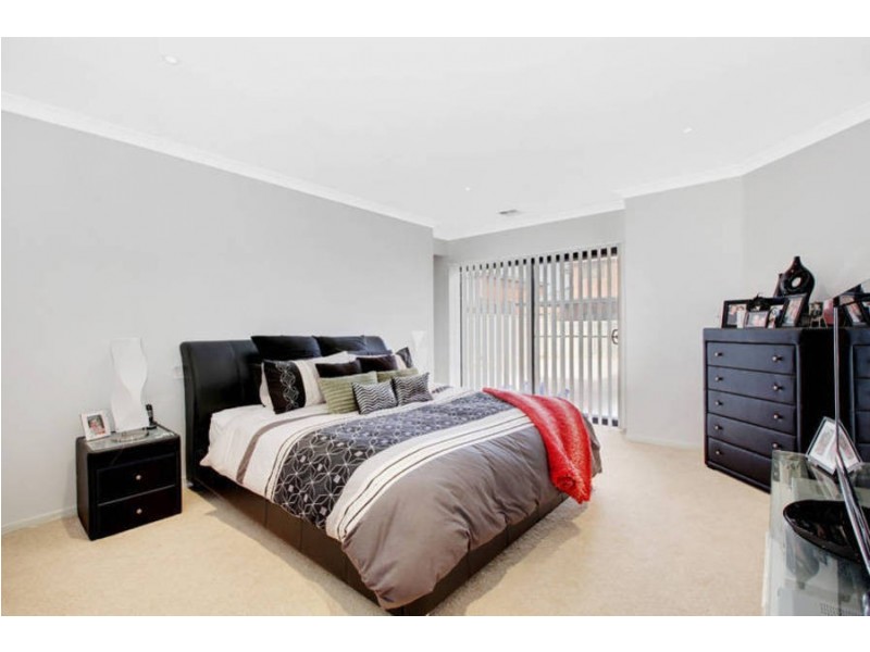 94 George Street, Taylors Hill VIC 3037