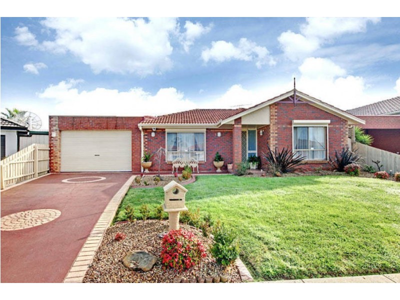 5 Raine Court, Delahey VIC 3037