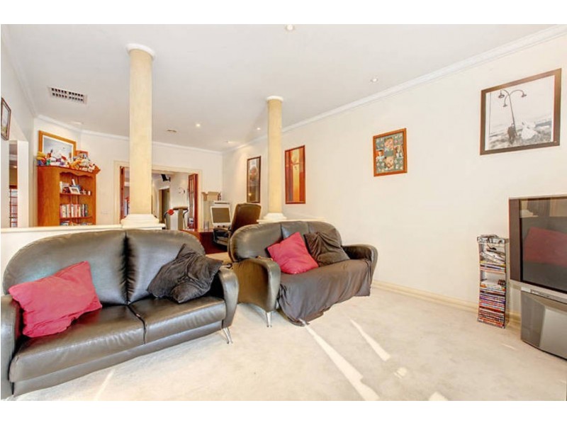 12 Apollo Court, Hillside VIC 3037