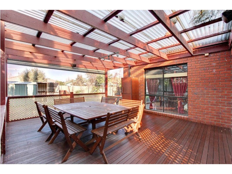 12 Apollo Court, Hillside VIC 3037