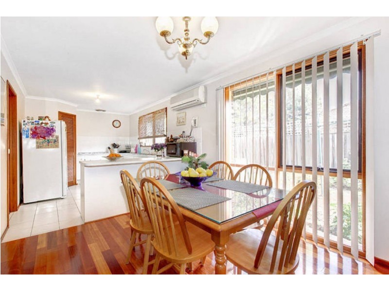 13 Shale Court, Delahey VIC 3037