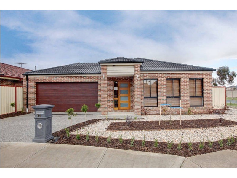 71 Loddon Drive., Taylors Hill VIC 3037
