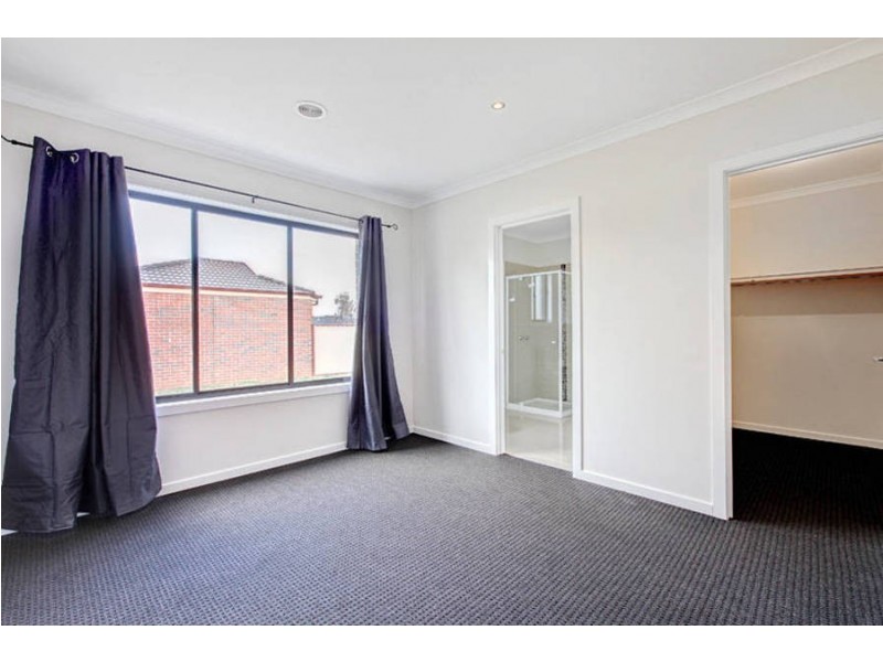 71 Loddon Drive., Taylors Hill VIC 3037