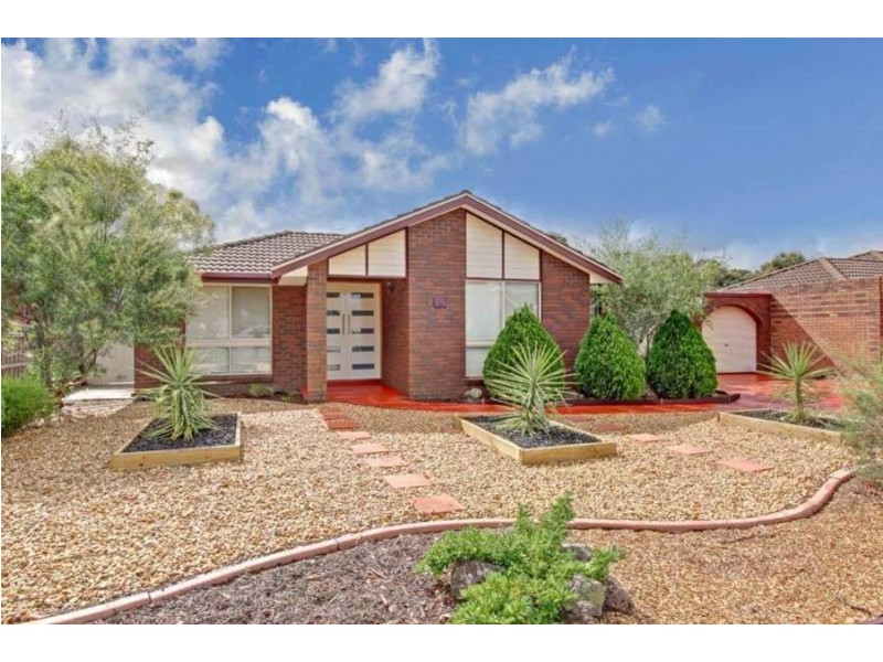 16 Lady Nelson Way, Taylors Lakes VIC 3038