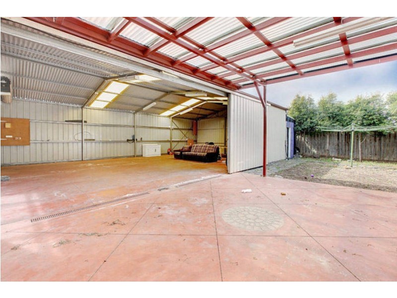 14 Barley Court, Delahey VIC 3037