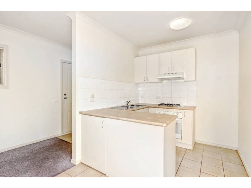 21/12 Pecks Road, Sydenham VIC 3037