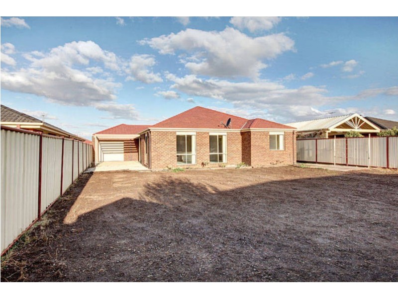 10 Marner Avenue, Hillside VIC 3037