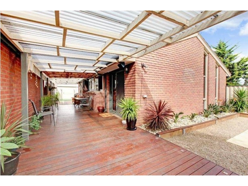 14 Granite Way, Delahey VIC 3037