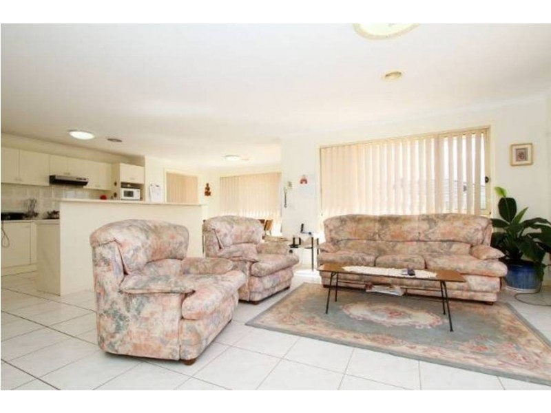 16 Lady Rose Crescent, Sydenham VIC 3037