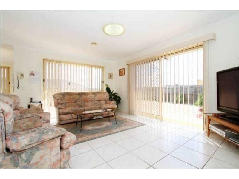 16 Lady Rose Crescent, Sydenham VIC 3037