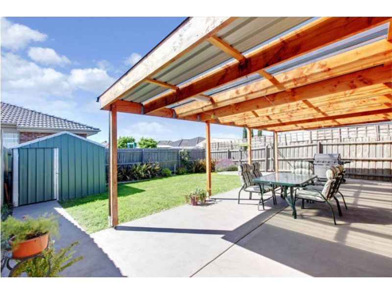 3 Clyde Close, Taylors Hill VIC 3037