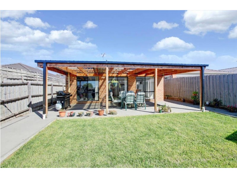 3 Clyde Close, Taylors Hill VIC 3037