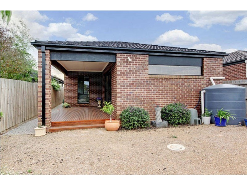 30 Kingston Drive, Taylors Hill VIC 3037