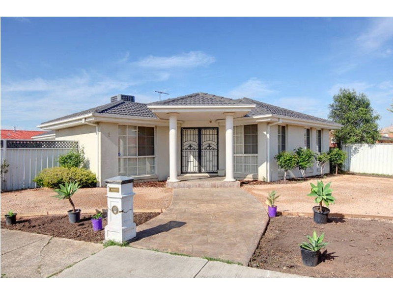 1 Honeysuckle Avenue, Hillside VIC 3037