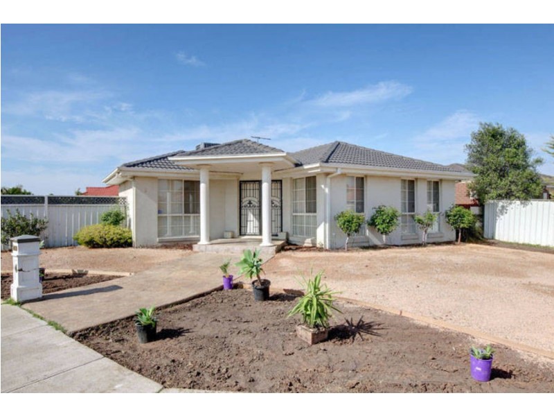 1 Honeysuckle Avenue, Hillside VIC 3037